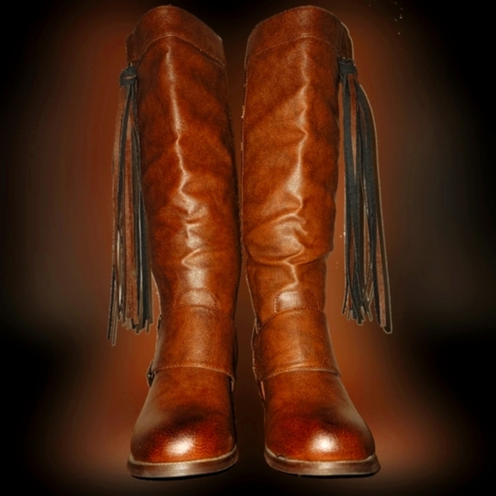 Kids Calf high Boots size 2.5